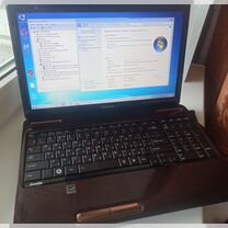 Шycтрый Toshiba,500Гб,4Гб,15.6"