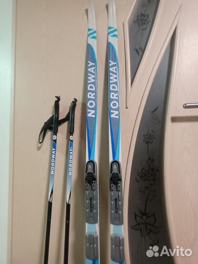 Беговые лыжи