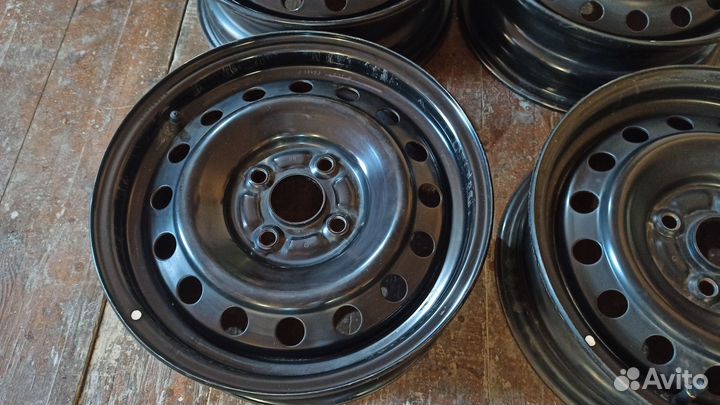 Оригинальные стальные диски Toyota 4*100 14*J5