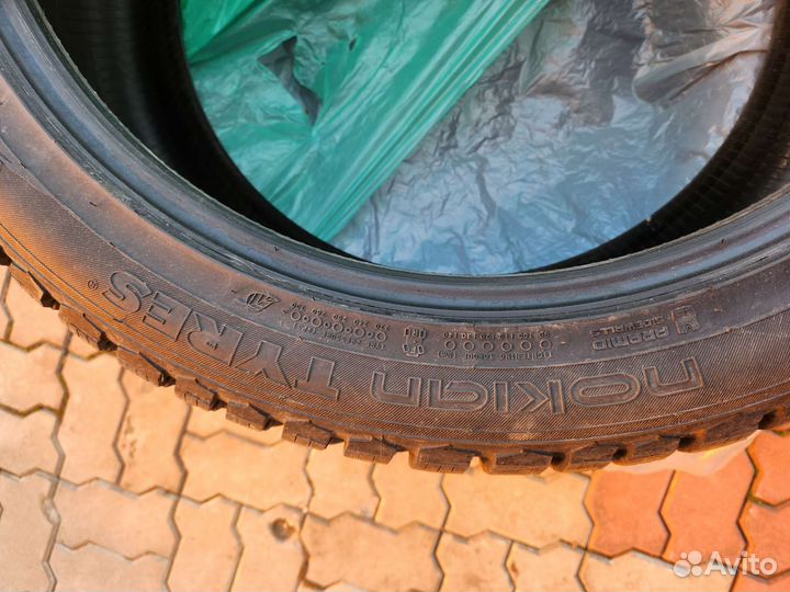 Nokian Tyres Hakkapeliitta 9 SUV 285/40 R22 110T