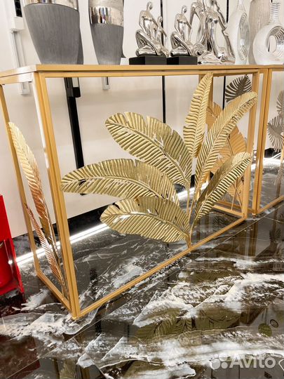 Консоль декоративная