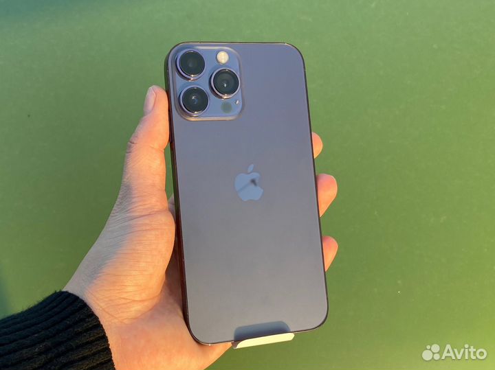 iPhone XR в корпусе 128гб