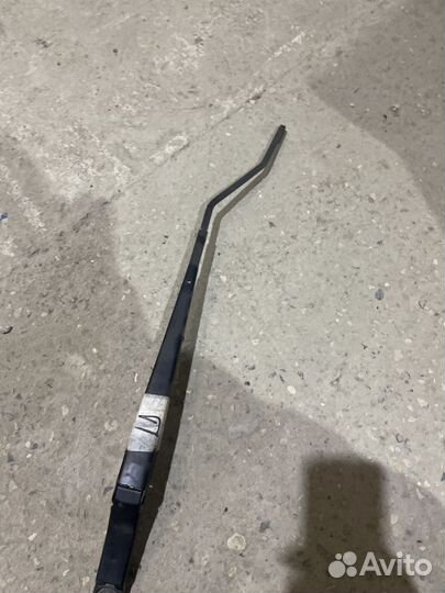 Поводок стеклоочистителя Chevrolet Aveo