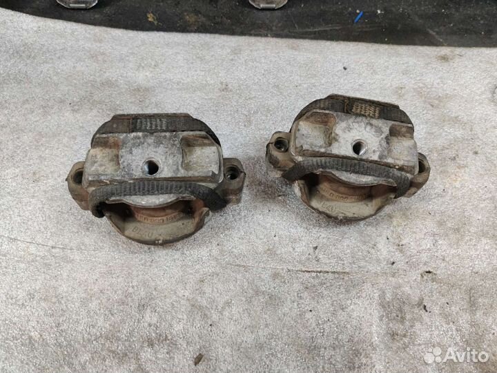 Подушка кпп VAG 4E0399151BD