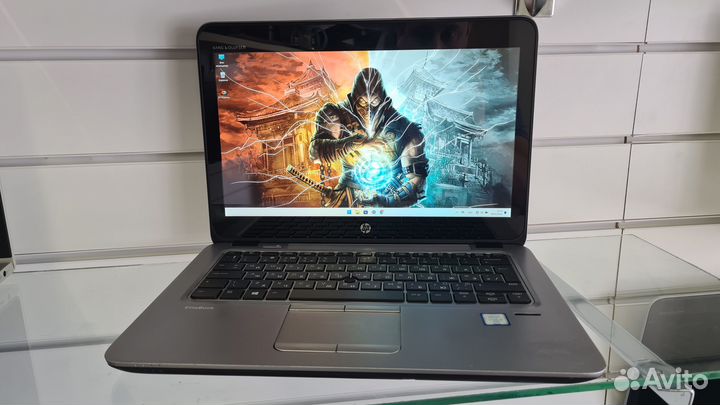 Сенсорный Ноутбук HP 820 g3 i7-6600\8gb\256ssd\ips