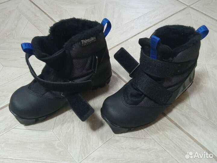 Лыжные ботинки