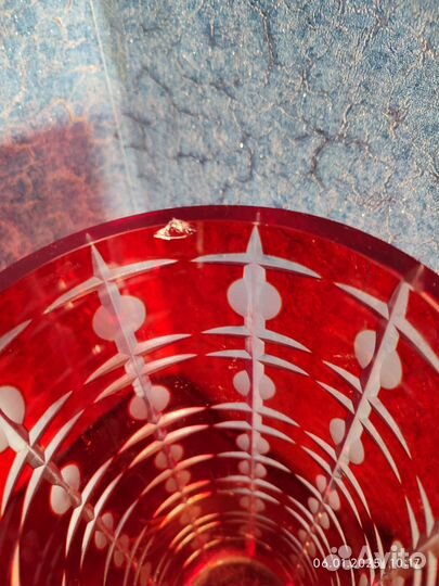 Ваза из красного стекла СССР