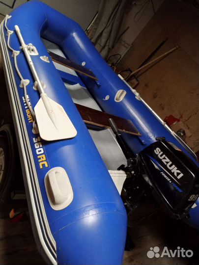 Лодка с мотором