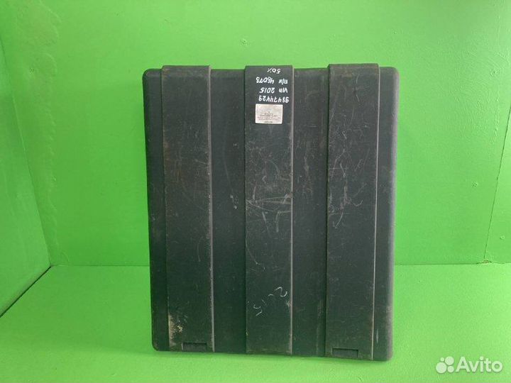 Крышка аккумуляторов iveco stralis