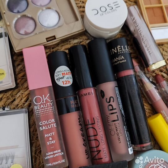 Набор косметики для визажиста пакетом