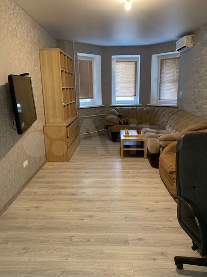 3-к. квартира, 98 м², 1/7 эт.