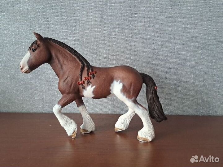 Фигурки лошадей Schleich