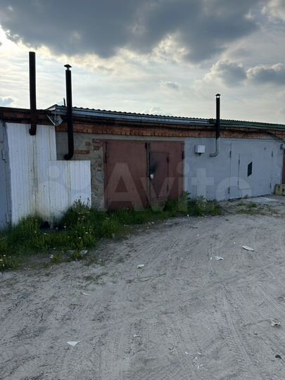 Гараж, > 30 м²