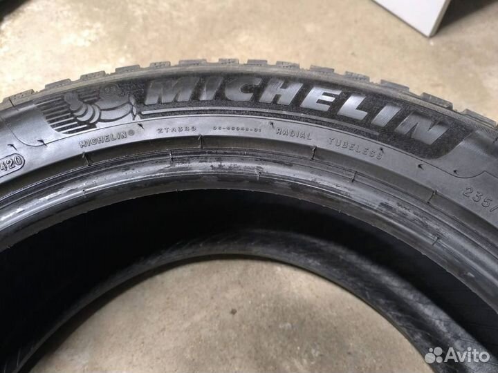 Michelin X-Ice North 4 SUV 235/55 R19 105T