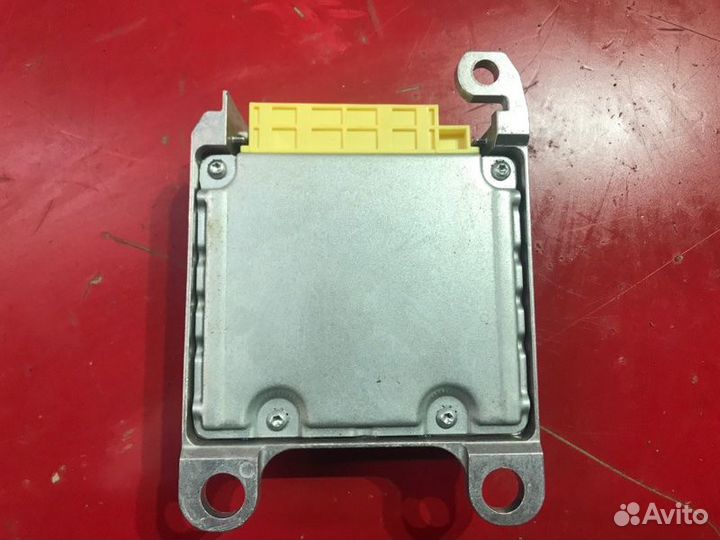 Блок управления подушек безопасности Toyota