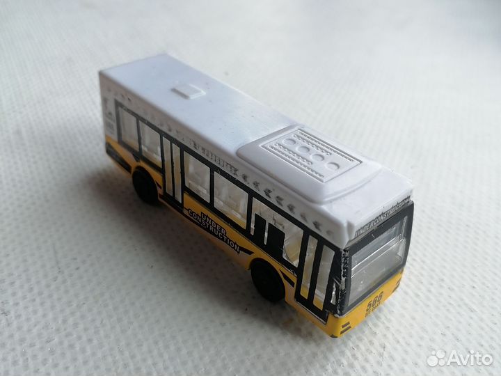 Машинка игрушка автобус пластмассовый 9 см