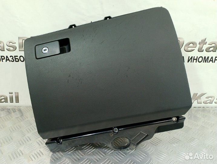 Бардачок Volkswagen Passat B7 cdab 2012