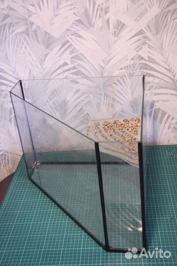 Аквариум угловой, для черепахи 40 литров