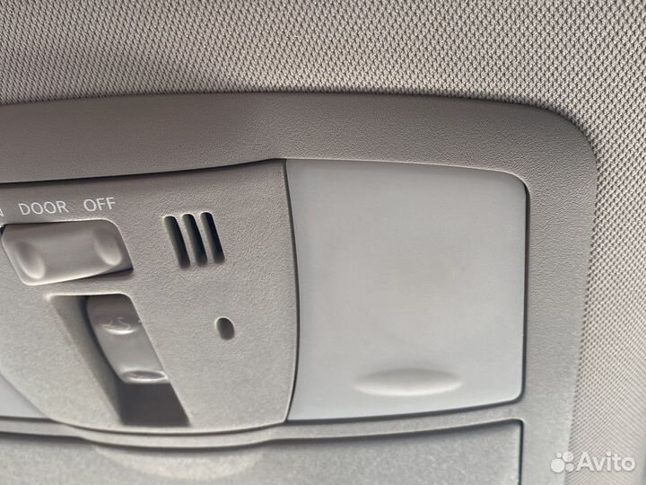 Nissan Patrol Y62 Плафон салонный