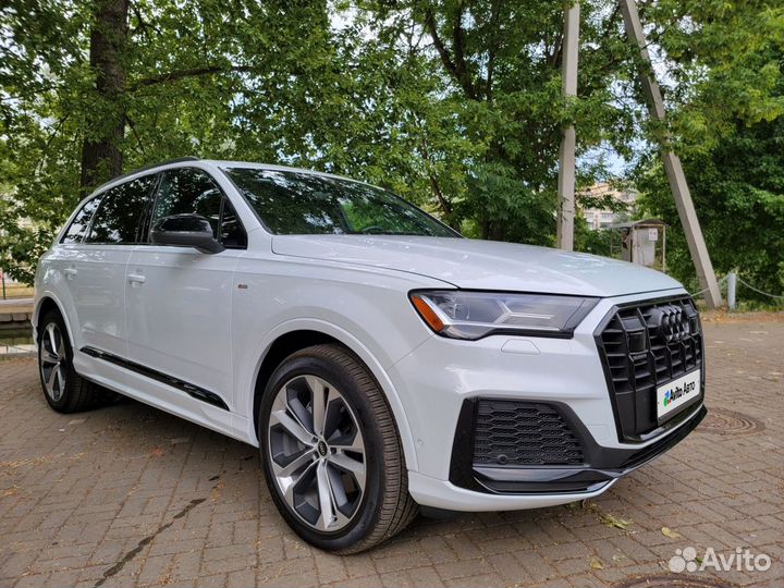 Audi Q7 3.0 AT, 2022, 10 200 км