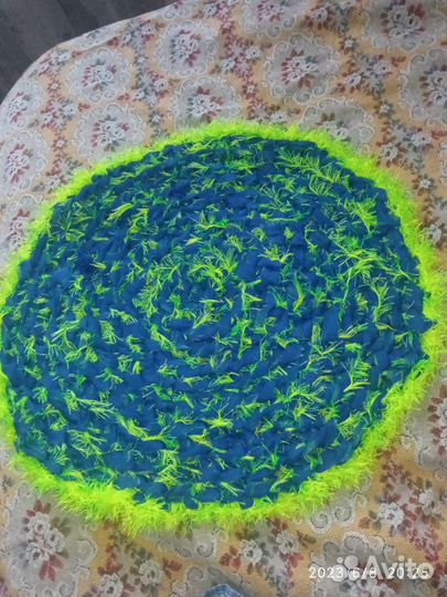 Коврик ручной работы