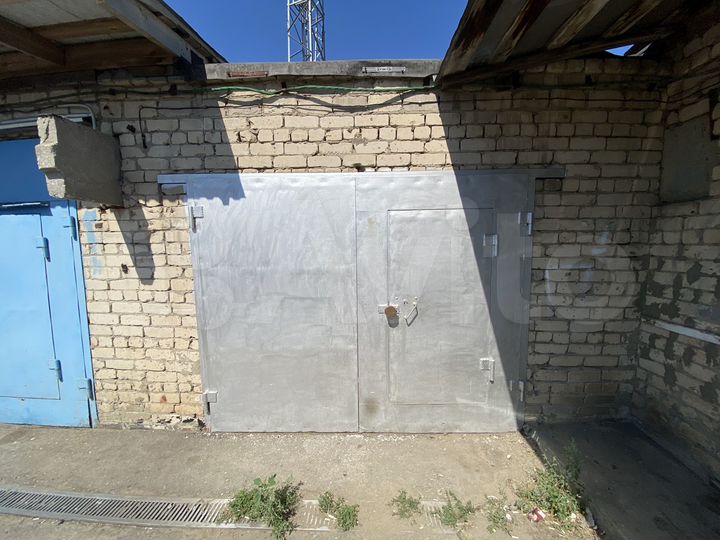 Гараж, > 30 м²