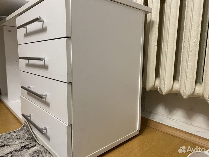 Стол Компьютерный с Шкавчиками