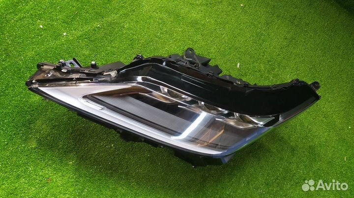 Фара передняя левая Lexus Rx300