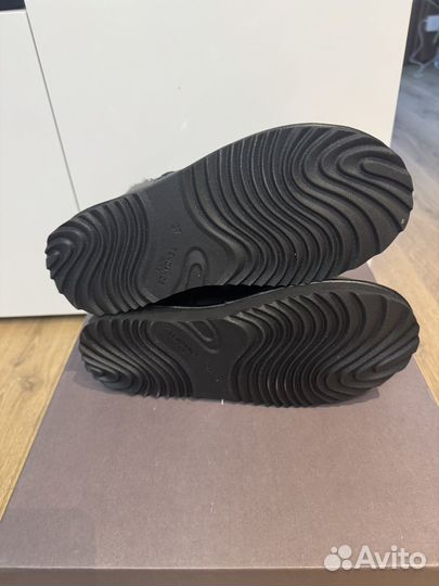 Угги женские натуральные новые 37