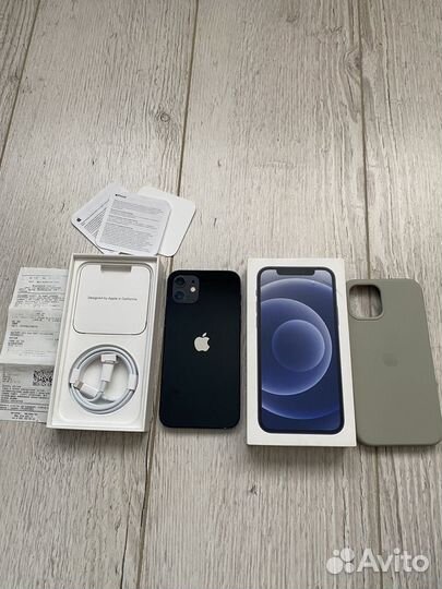 iPhone 12, 64 ГБ