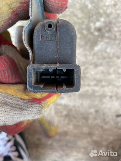 Сервопривод лючка бензобака opel vectra b