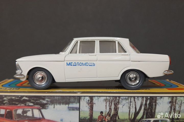 Модель а/м 1/43 Москвич 412 А-2 1981 год