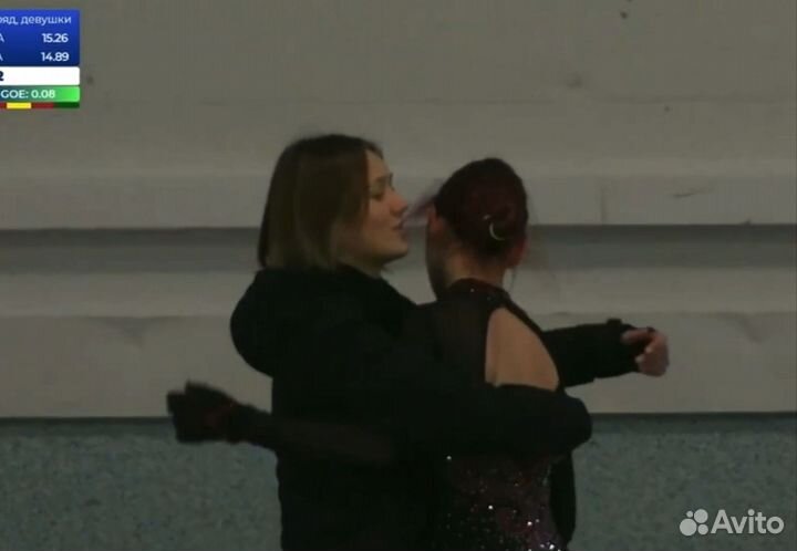 Тренер по фигурному катанию