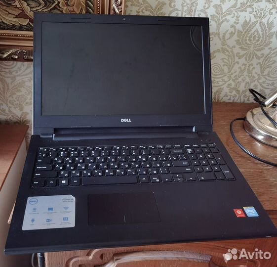 Ноутбук dell Inspiron 15