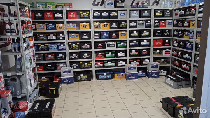 Новый автомобильный аккумулятор