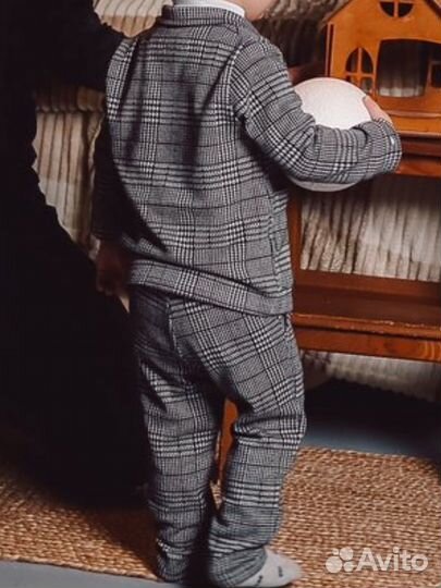 Костюм классический на мальчика