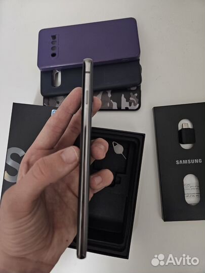 Samsung Galaxy S10, 6/128 ГБ
