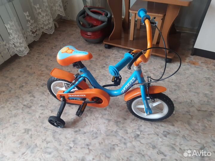 Детский велосипед 4х колёсный