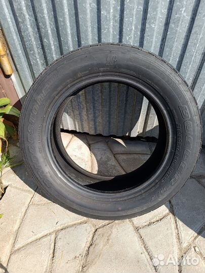 Bridgestone Dueler H/T 215/60 R17 96H