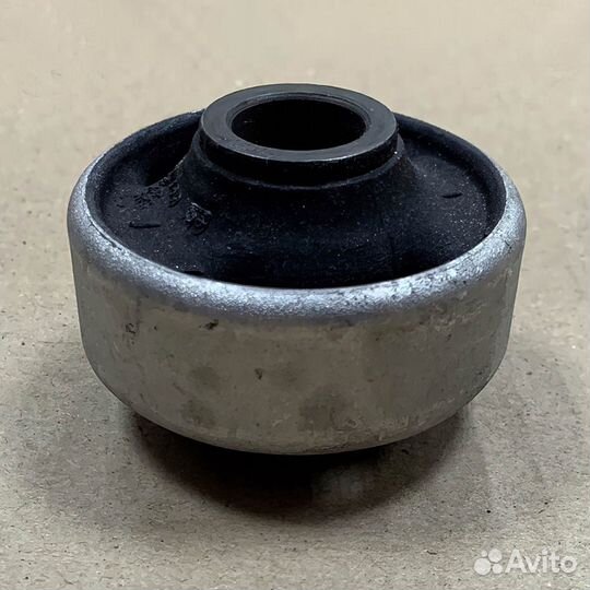 Сайлентблок переднего рычага VW Golf 3 (Febi)