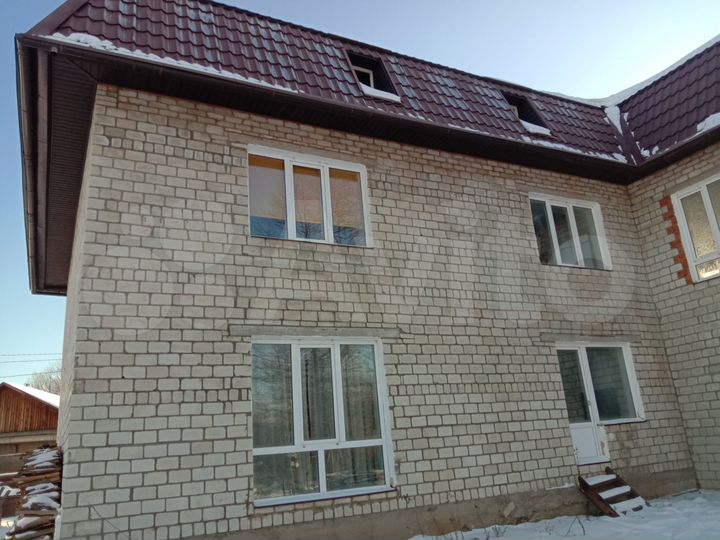 Дом 200 м² на участке 20 сот.