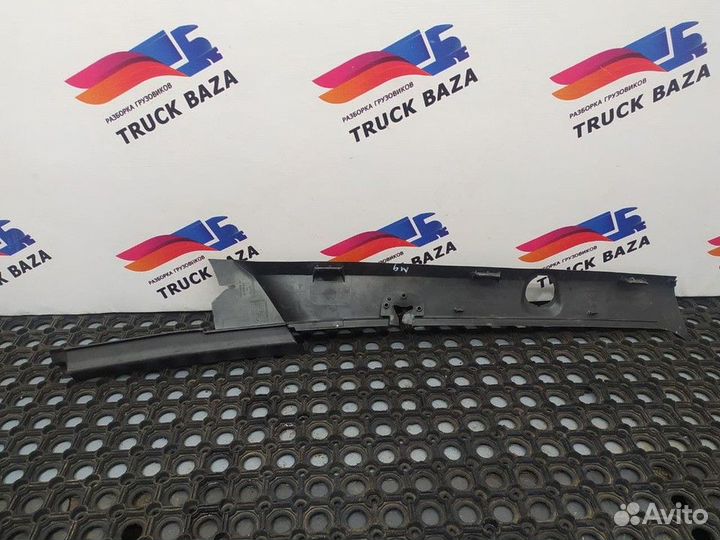 Накладка стойки верхняя L