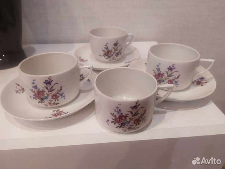 3 чашечки и 3 блюдца