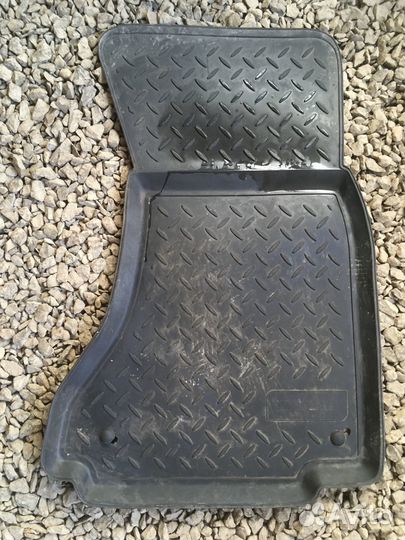 Автомобильные резиновые коврики Audi A4 2007-2015г