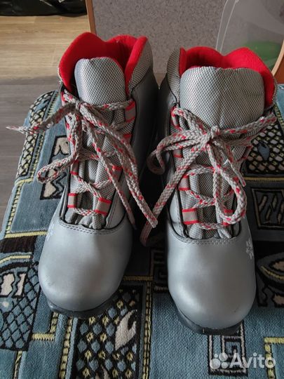 Лыжные ботинки 36 размер