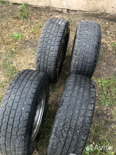 R15 Cooper Weather-Master S/T 2 215/70, PCD 5x139.7 DIA 98.5