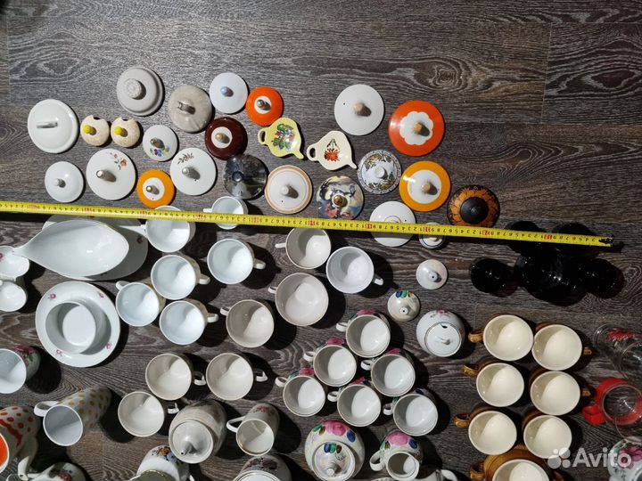 Кухонная утварь - чайники,сахарницы,чашечки