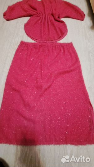 Костюм женский нарядный 52 54