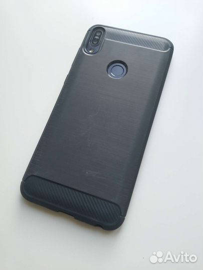 Телефон Asus zb602kl