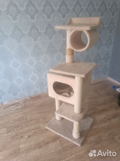 Домик для кошки с когтеточкой бу